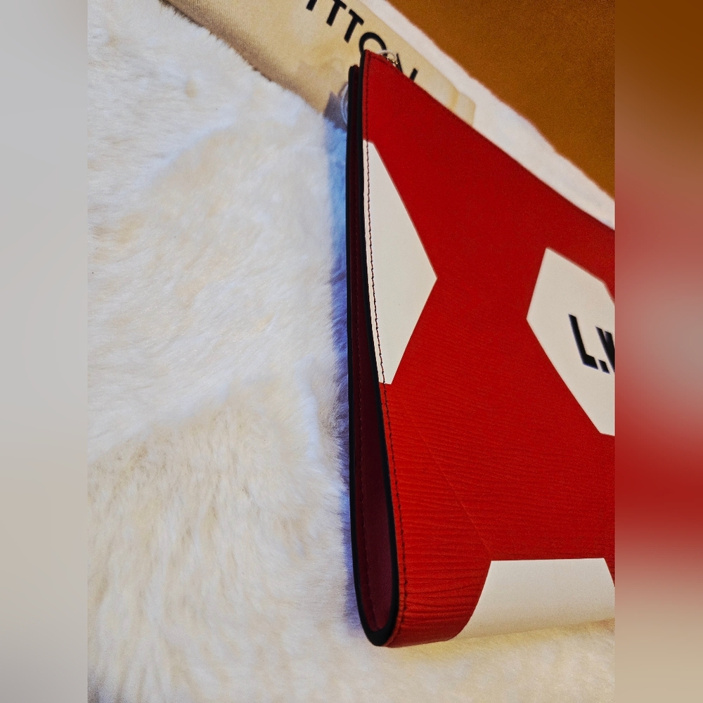 Limited Edition Louis Vuitton Epi World Cup 2018 Pochette Jour GM Clutch Bag Red - Picture 6 of 15